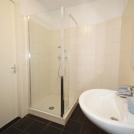 Apartment Beautiful Apt Free Parking